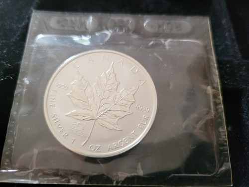 Maple leaf 2000 dragon privy - dragon,