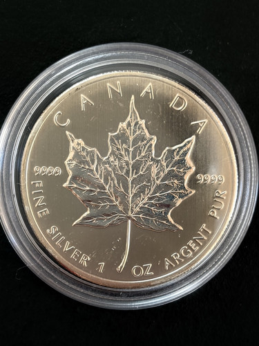 Canada maple leaf - maple,