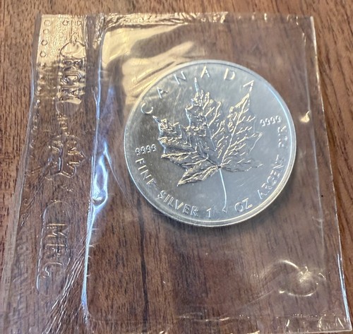 Canada maple leaf dollars - leaf, 5